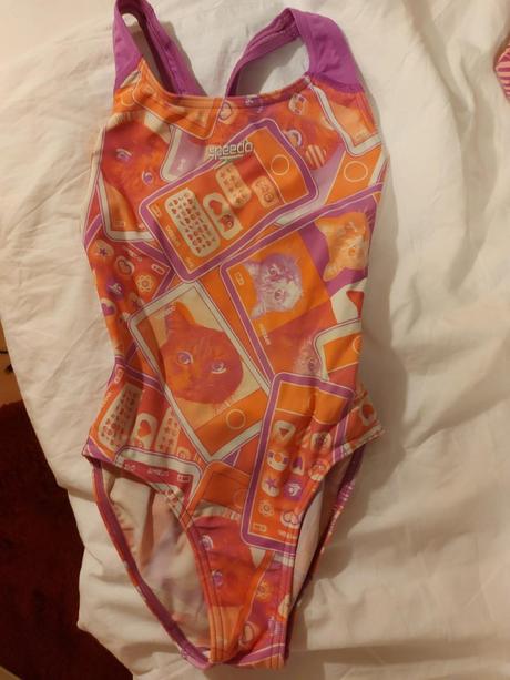 Dievcenske plavecke plavky_oranzove_macky, speedo,128