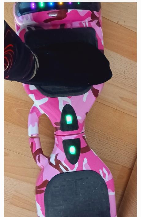 Ružový hoverboard tw02 s bluetooth reproduktorom a,