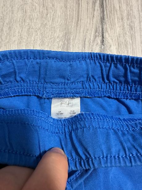 Kraťasy šortky, f&f,92