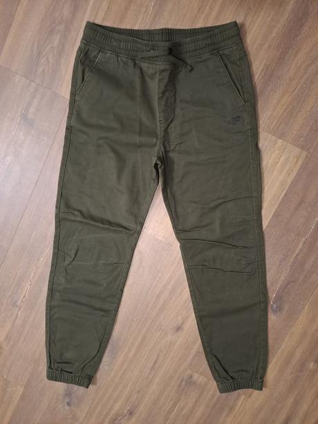 Krasne nohavice 4f, 158