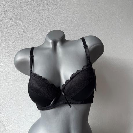 Mierne vystužená podprsenka s kosticou čierna 8860, 75b / 80b / 85b / 90b