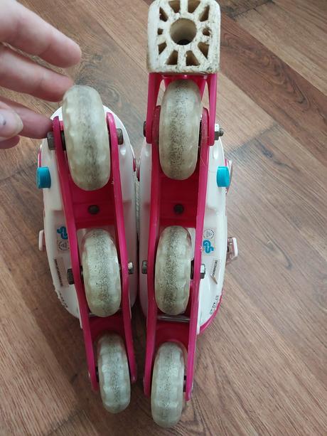 Kolieskove korcule barbie ruzove posuvacia velkost, 27