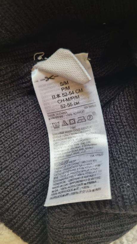 B3421 čiapka, gap,52