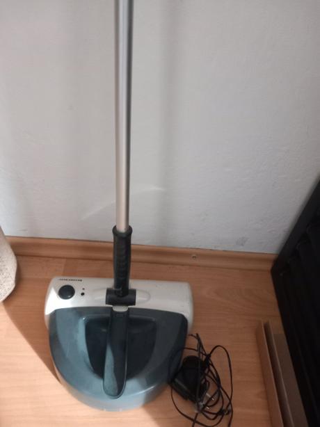 Akumulátorová metla, silver crest