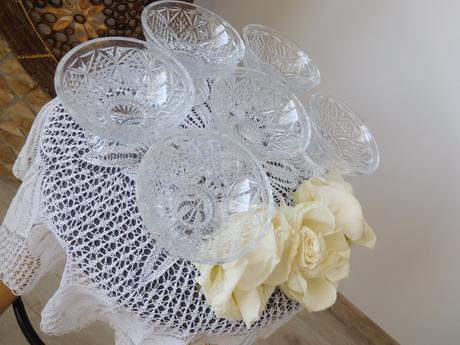 Poháre sklenené -6 ks, možné použitie na zmrzlinu, 