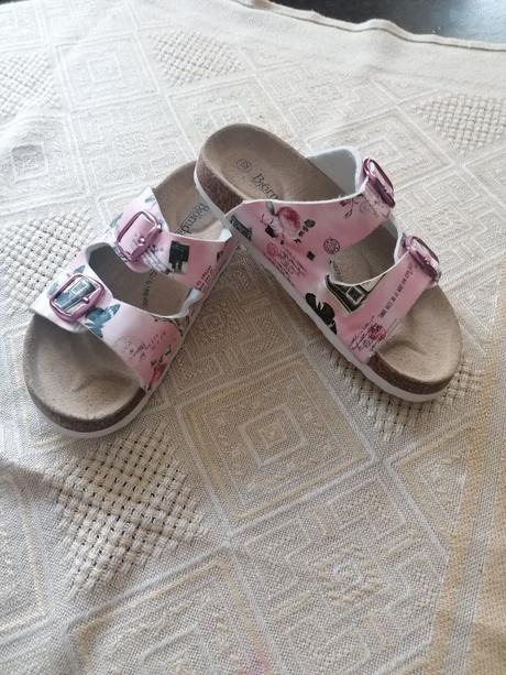 Šľapky bjorndal už aj s poštou, 32