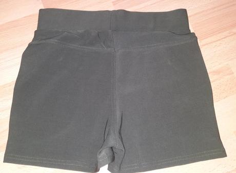 Šortky, m