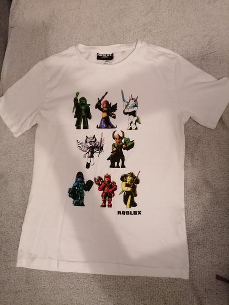 Tricko, reserved,152