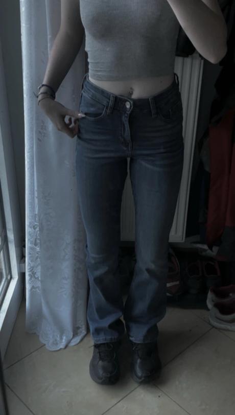 Tmavomodre flared zvonove rifle, reserved,xs