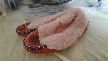 Predám teplé papuče bledo-hnedé veľkosť 38., 38