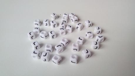 Písmenka kocky biele j, 