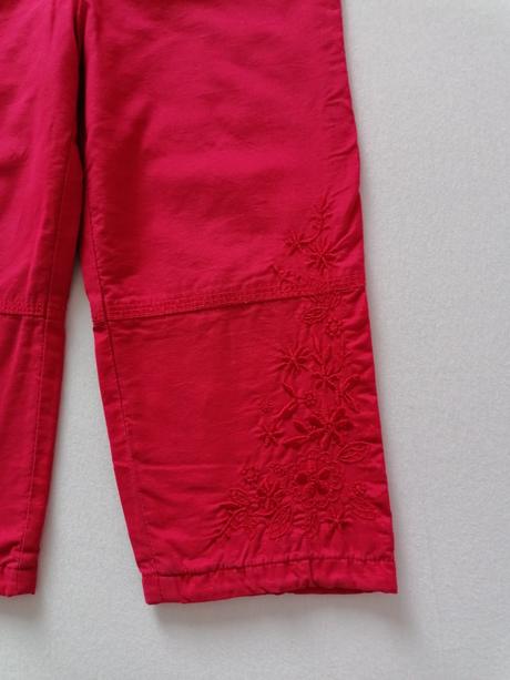 Podšite nohavice cervene s kvetmi, adams,92