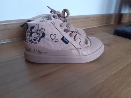 Kotnikove tenisky, zara,26