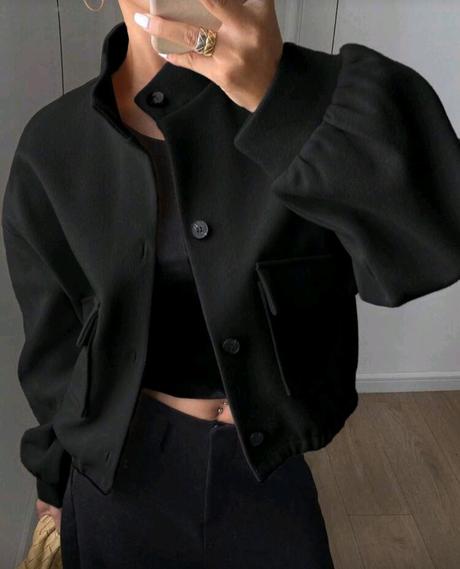 Čierna bundička, m