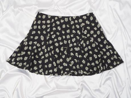 Kvalitná letná sukňa asos, 40