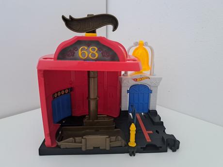 Hot wheels - stanica,