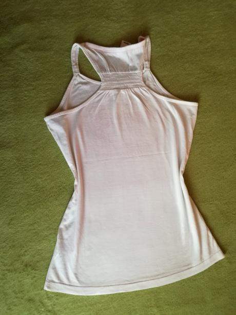 Dievčenské tielka, 158