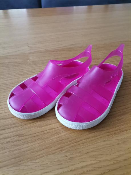 Sandálky do vody, 26