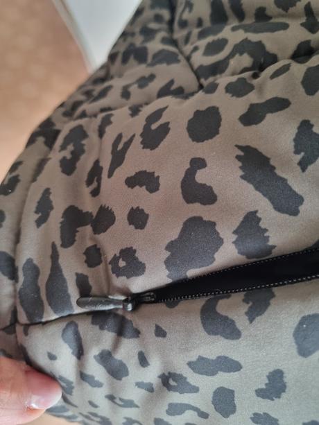 Prešívaná khaki vesta vila veľ. m, m