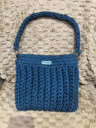 Predám háčkovanú tašku - kabelku modrej farby, 