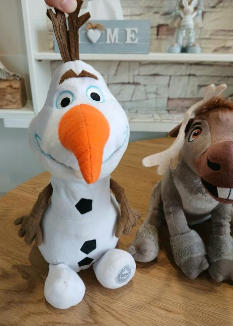 Veselé postavičky z rozprávky frozen, 