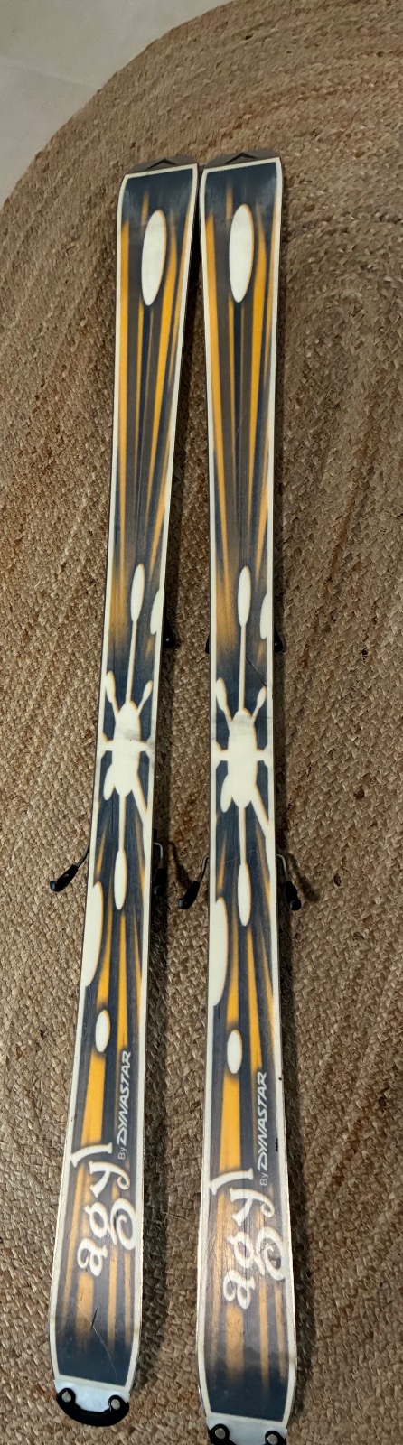 Lyže 150cm + lyžiarky, dynastar,150-159 cm