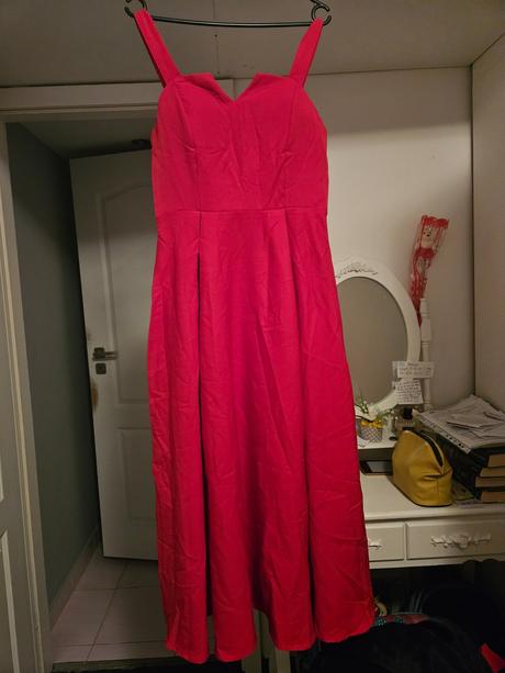 Dlhé šaty na nízku postavu, s