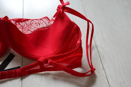 Podprsenka hunkemöller 80c, 80c