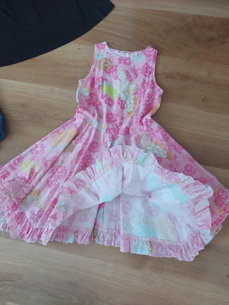 Letné šatičky, 140