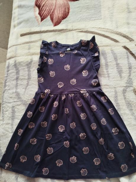 Darujem raz použité šaty č.110/116/122 za poštovné, 116