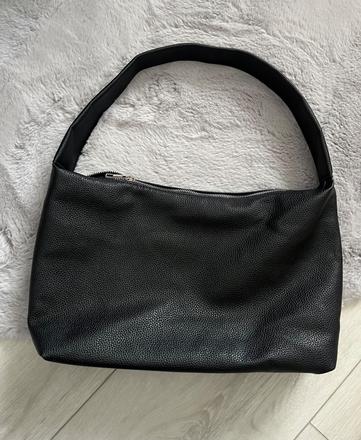 Kabelka cierna, sinsay