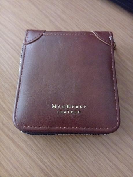 Praktické nové kožené peňaženky, 