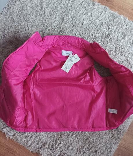 Vesta., reserved,152