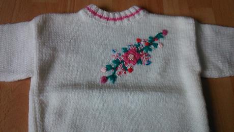 Svetrik a čiapka, 80