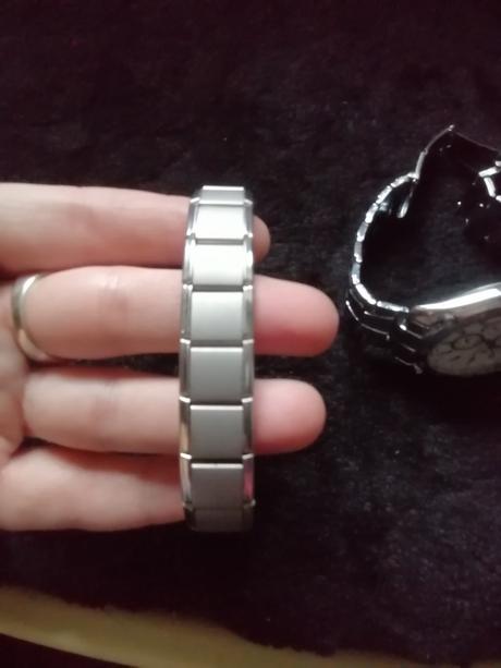 Pánske hodinky a náramok grátis, 