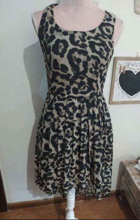 Leo šaty, new yorker,36