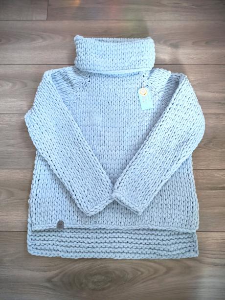 Hrejivý svetrík, 140