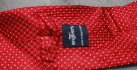 Kvaitna kravata - pc 29 eur, 