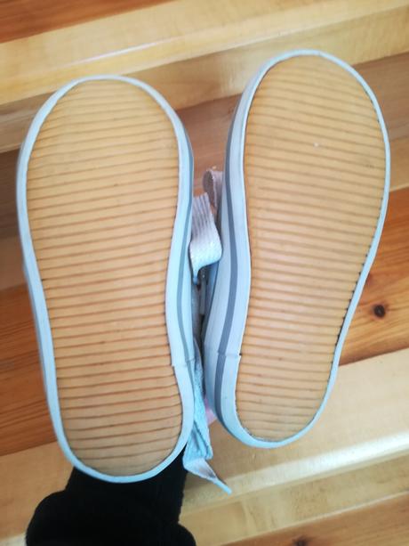 Strieborné botasky., cherokee,27