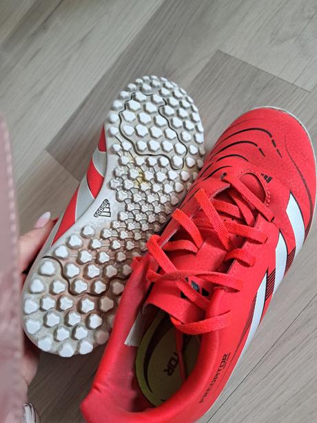 Adidas predátor kopačky tarify 34, adidas,34