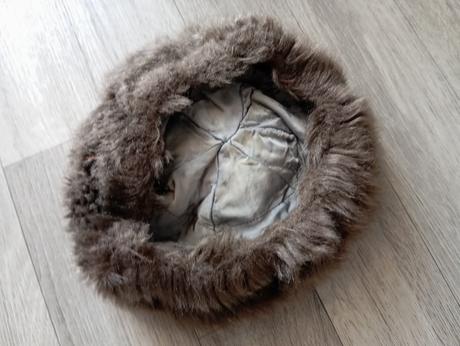 Stará retro baranica s brmbolcom, 