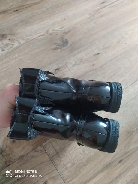 Fribo lesklé čižmy, 29