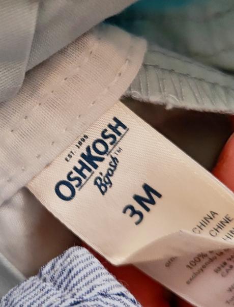 Šortky na traky, oshkosh,68