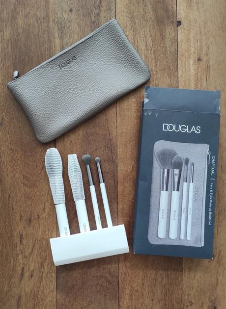 Douglas štetce nové, 