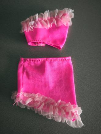 2x retro oblečenie pre barbie, 