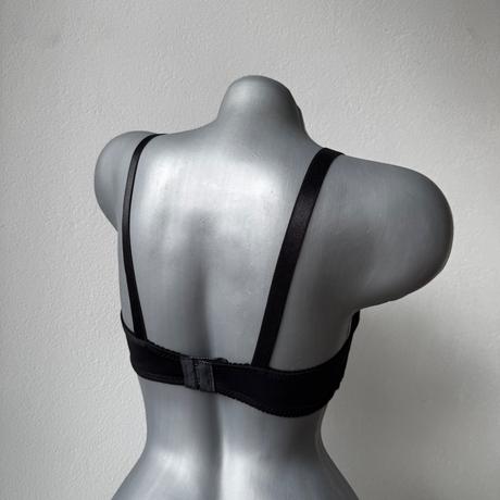 Jemne vystužená podprsenka s kosticou 5573 čierna, 80c / 85c / 90c