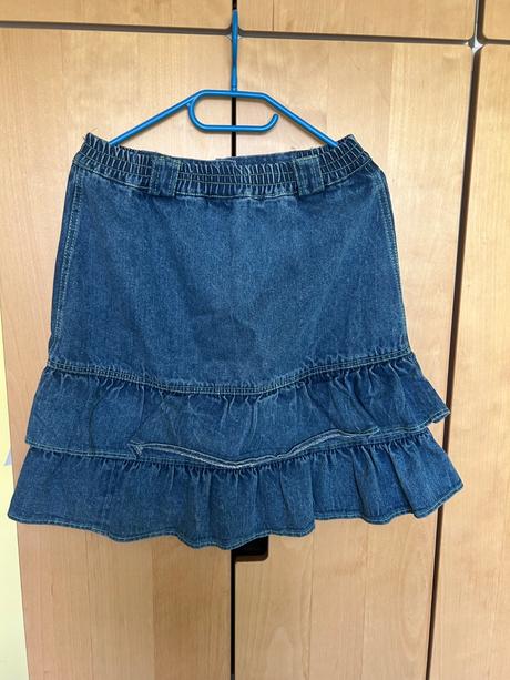 Rifľová sukňa, 146