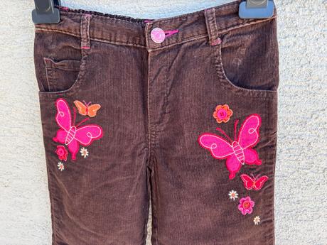 Široké menčestrové nohavice/menčestráky, cherokee,104