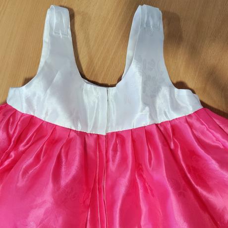 Dievčenské šaty veľ. 3-5 r. a,