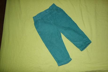 Kompletik nohavic, kosielky a vesticky tu, tu,80